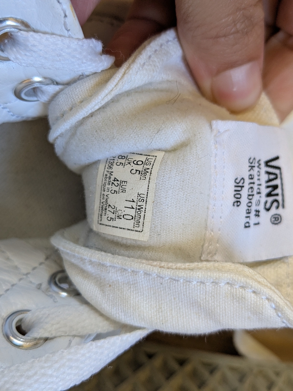 Vans White High-Tops 💫 - Picture 8 of 9